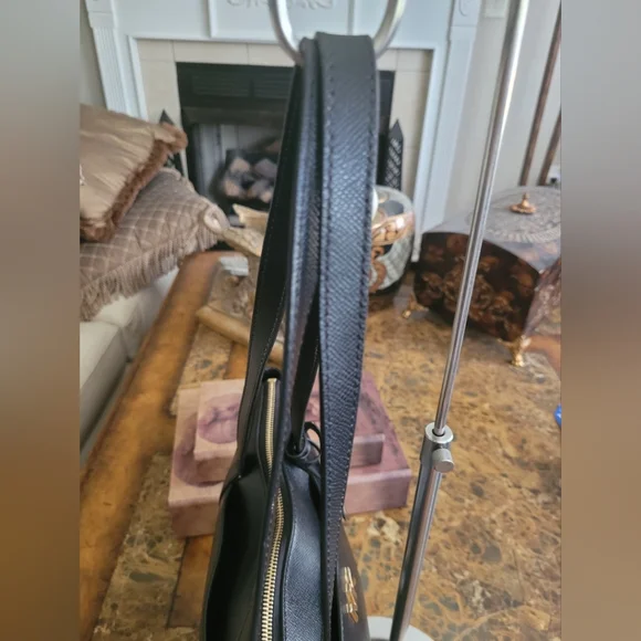 Michael Kors Black Tote Bag - Picture 5 of 8